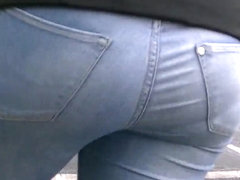 Candid bubble butt Latin teen jeans ass