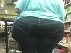 The BEST BIG WIDE CANDID PEAR ASS EVER FILMED