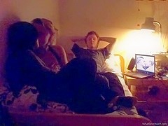 Teen threesome with bisexual babes
