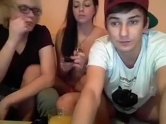 immature threesome fun on the webcam