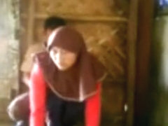 Young Arab lovers in voyeur hardcore movie