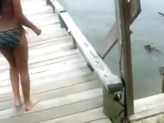 Athletic senorita took a slash on the docks