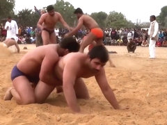 Hot Mud Wrestling Men: Love the Dark Men!