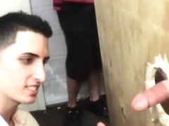 Twink gets a cumshot from straight guy