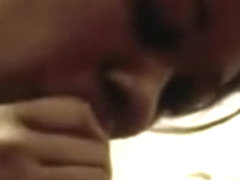 Make Oral-Stimulation Sex in White Boys