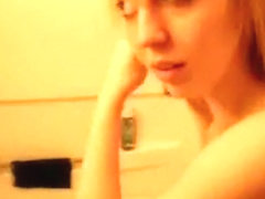 Djs cumming on her