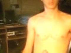 Very Enchanting Straight Italian Boyfrend Cums On Web Camera