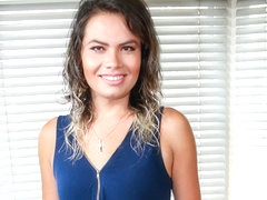 Horny Sofia Cruz Cums On The Couch - TS-Casting-Couch