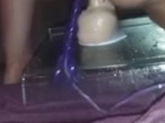 Fette Urwaldfotze grunzt wie eine laeufige Sau!