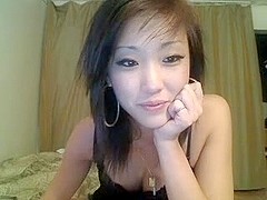 Cute Asian teen exposes herself naked on the internet