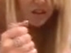 Arrogante Britin wedelt einen alten Vorhautschwanz!