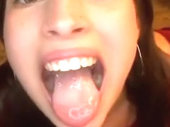 Brunette teen hottie sex with cumshot