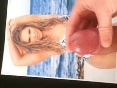 Jerking off and cumming to ronda rousey