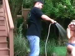 Teen kasia is spreyed in hot weather