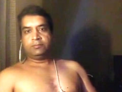 mumbai man showing underwear