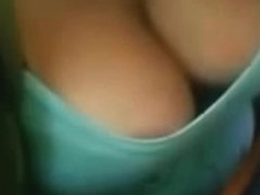 Mumbai aunty cleavage show at office