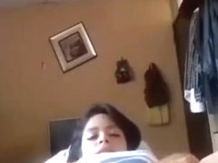 latina girl rubs her pussy on periscope