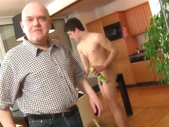 Amateur housekeeping twink sucks mature cock