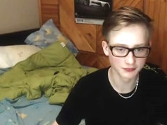 Drop dead gorgeous twink cums on his bedsheets