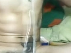 Con las bolas llenas de leche