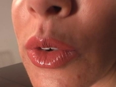 Sara thinks u're a foot pervert