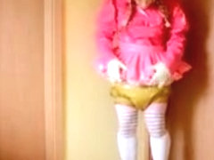 Shemale Sissy in short Skirt and Diapers