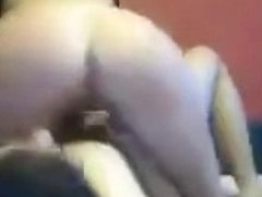 Tutakit: girl sucks dick