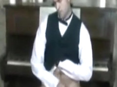 jerking off piano player