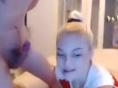 Hungrygames: Blowjob in hotel