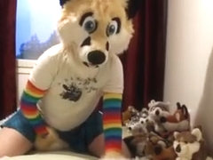 Oliver having solo fun