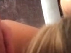 Blonde Ehesau beim privaten Sex!