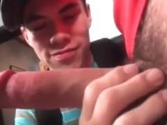 Big-Dicked Twink Sucked