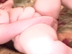 bbw thot enjoys herself