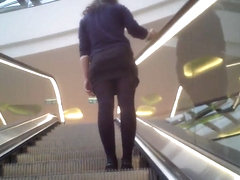 upskirt escalator 2