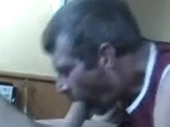 Slutty mature gay gets a facial cumshot