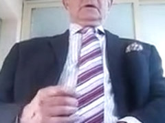 BRANLE EN SUIT CRAVATE ET PLUS (230)