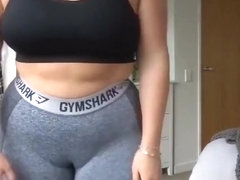 Supersexy BBW Yogamom