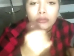 She LOVE giving head!