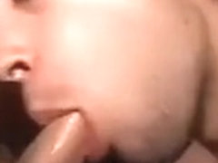 Chicos Grabando Una Escena