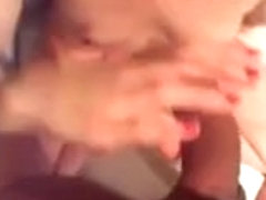 sexy Rothaarige mit rosa Warzenhoefe und kleinen Titten