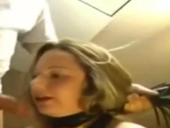 Seducing gal is giveing a friendly blowjob