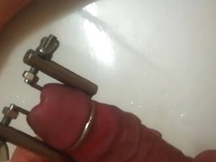 Pissing with some Tool more Golden Shower