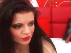 Shemale Teen Hottie Masturbating live on cam