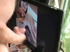 Brandi’s Cumm Tribute