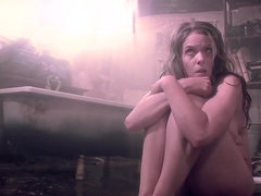 Silje Reinamo in 'Thale' (2012)