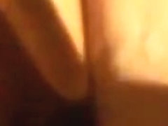 Ich mache es ihr anal und sie fingert sich