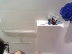 Ruby_Renegade fucks herself in the shower