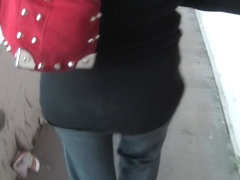 Rose in gorgeous amateur girl showing her blowjob talents