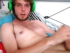 21 year old guy jerking