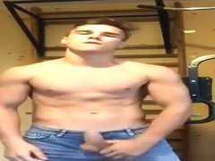 Russian Guy jerks off